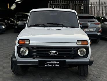 аренда нивы: ВАЗ (ЛАДА) 4x4 Нива: 2024 г., Механика, Внедорожник — 2