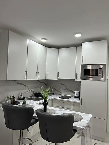 Stan na dan: Apartmani “Favorit” – Srebrno jezero 🌅 Izdajemo moderno opremljene — 9