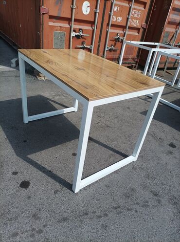 Офисные столы: Столы белые.
Стол офисный белый
у нас всегда в наличии at lalafo.kg — 22 Офисные столы: Столы белые.
Стол офисный белый
у нас всегда в наличии — 22