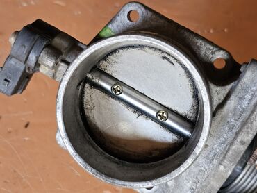 Дроссельные заслонки: Дроссельная заслонка BMW 1997 г., Б/у, Оригинал, Германия — 10