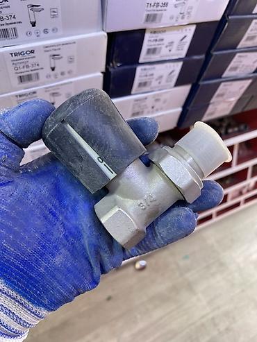 Угловой шаровый кран 3/4" с накидной гайкой - Тип: шаровый кран