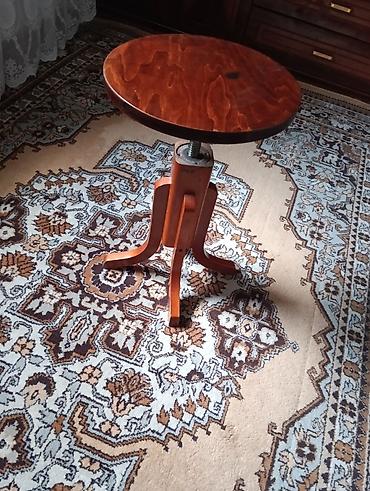 деревянная подставка: Деревянный табурет/подиум с винтовым подъемным механизмом. - Круглое — 3