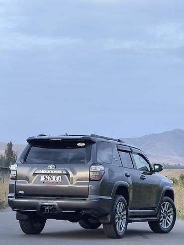 4runner: Toyota 4Runner: 2023 г., 4 л, Автомат, Бензин, Внедорожник — 5