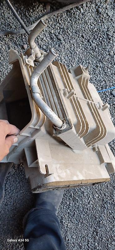 Другие детали вентиляции, охлаждения и отопления: Хонда степ RF 3 печка корпус радиатору менен — 1