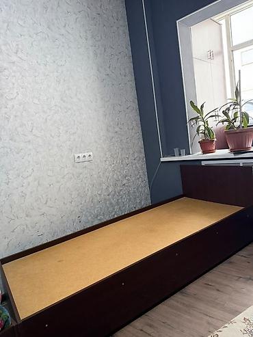bed sheets: Односпальная кровать, Б/у, Каркас без матраса, длина - 200 см — 1
