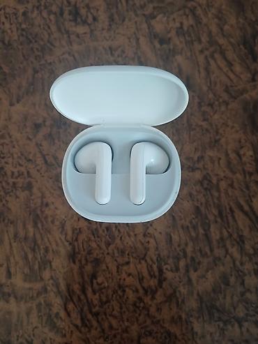 galaxy buds plus: Məhsul dəsti: simsiz qulaqcıq və Samsung sürətli şarj adapteri + USB-C — 2