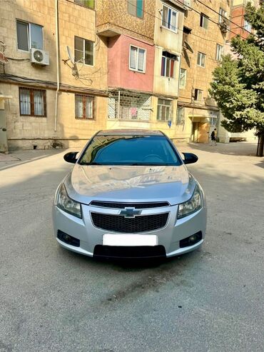 Digər nəqliyyat: Chevrolet Cruze: 1.4 l | 2015 il 226000 km Sedan