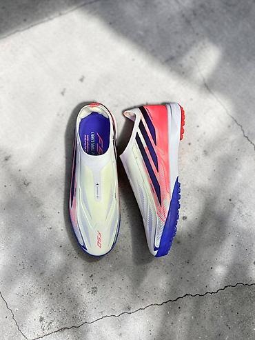 секс ив: Футбольные сороконожки adidas X Speedportal (линейка X, серия — 1