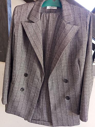 Другая женская одежда: Набор женской одежды — 4 предмета: 1) Пиджак в полоску VALENTINO - — 1