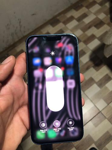 android avtomobil monitorlari: IPhone 13, Mavi, Face ID — 8