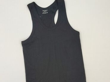box z koszulkami piłkarskimi: Tank top for men, size XL (EU 42)