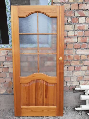 эшик айнек: Ички эшик айнек менен, Жыгач, түсү - Күрөң, 190 * x 90 см, Колдонулган