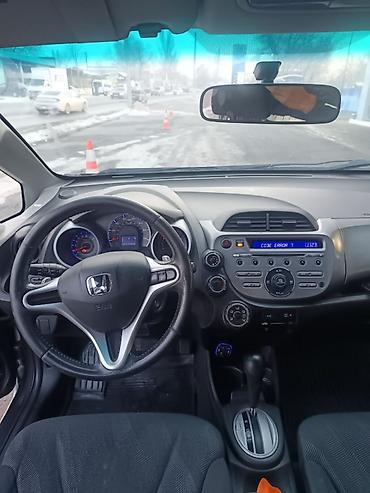 Honda: Honda Fit: 2011 г., 1.5 л, Автомат, Бензин, Хэтчбэк — 12