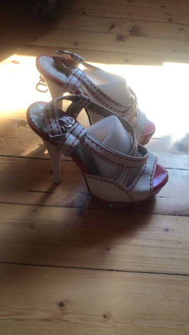 Tuflilər: Tuflilər, Skechers, Ölçü: 37, İşlənmiş — 4