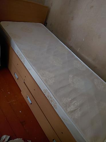 В связи с ремонтом продается Односпальная кровать с матрасом и