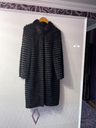 2020 paltar modelleri: Kürk XL (EU 42)