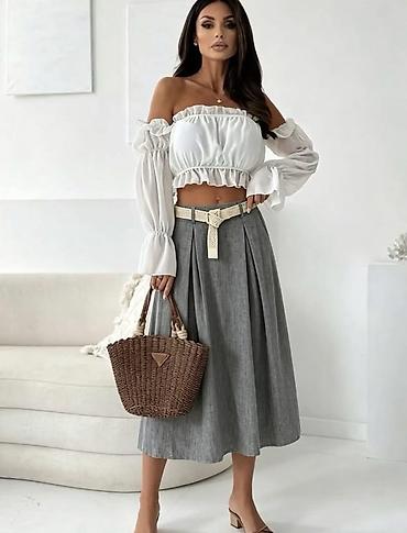 prada baletanke: Midi suknja sa faltama i kaos – više boja
2000 din
S M L — 3