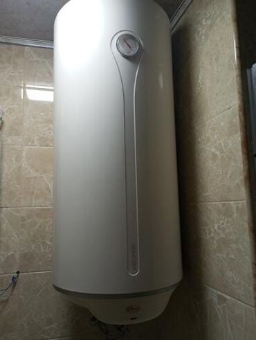Divanlar: Ariston 100 lt. Qiymət 110 AZN. Ünvan Ramani (Fn)