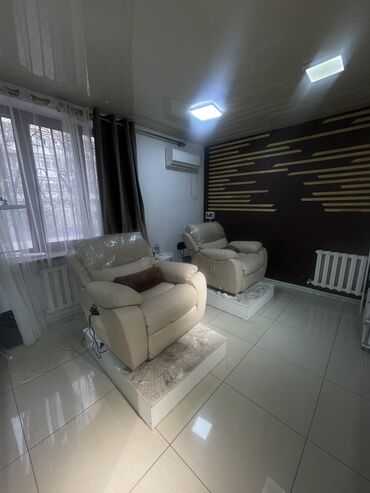 оборудование бизнес: Ижарага берем Салондогу кабинет, 30 кв. м, Каш чебери үчүн, Лешмейкер үчүн