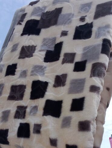 Ćebad i pokrivači: Ćebe — 19