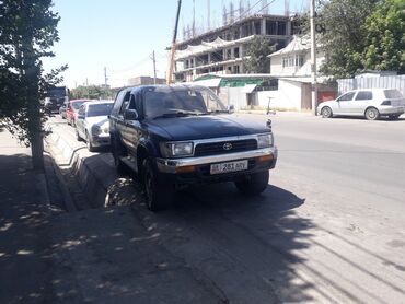 tayota hilux surf: Продается внедорожник Toyota Hilux Surf синего цвета с просторным