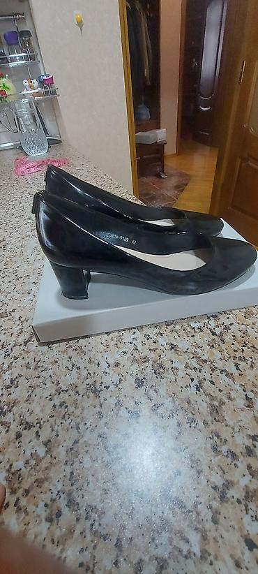 Basanoşka və səndəllər: Qadın sandaleti.2-3 defe toya geyinilib her ikisi.ela veziyyetdedi — 7