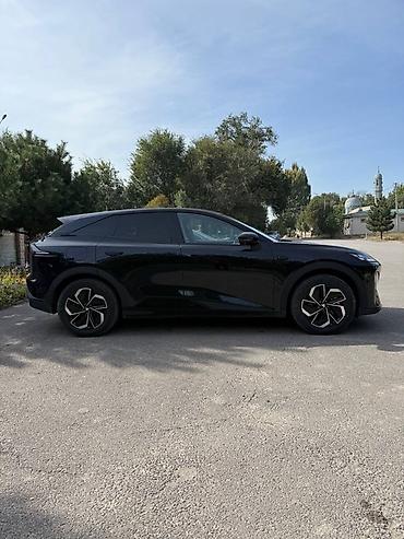 электро желмайан: Changan : 2025 г., 1.5 л, Автомат, Гибрид, Кроссовер — 2