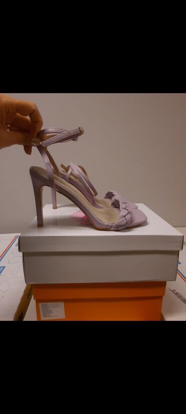 haljinice cipelice za punije: Sandale, Claudia Donatelli, 40