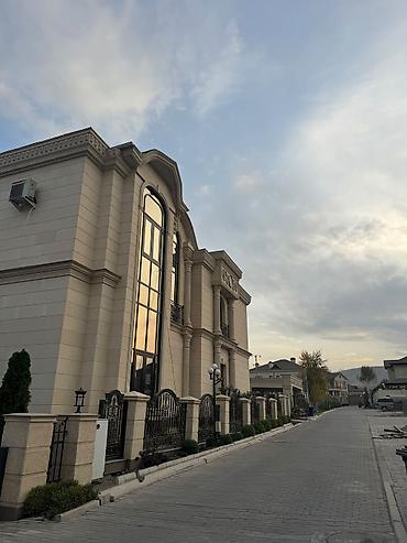 кирг шёлк: Продается шикарный таунхаус в лучшей локации в Вип-городке «Bravo” — 1