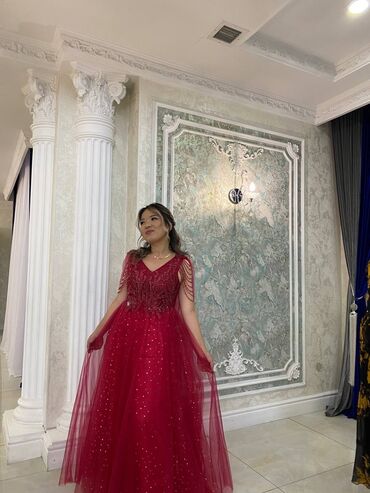 платье красное: Вечернее платье, Пышное, Длинная модель, Фатин, Без рукавов, 3XL (EU 46), 4XL (EU 48)