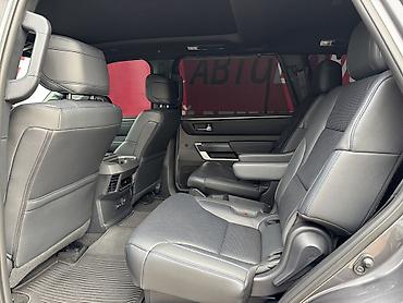 Toyota: Toyota Sequoia: 2024 г., 3.4 л, Вариатор, Гибрид, Внедорожник — 9