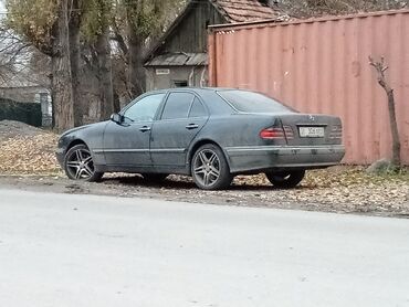 Mercedes-Benz: Mercedes-Benz E-Class: 2001 г., 4.3 л, Автомат, Газ, Пикап