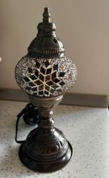 masa örtüyü: Osmanlı üslubunda mozaik masaüstü lampa. Yeni, elektrik. Ölcüsü 26 sm