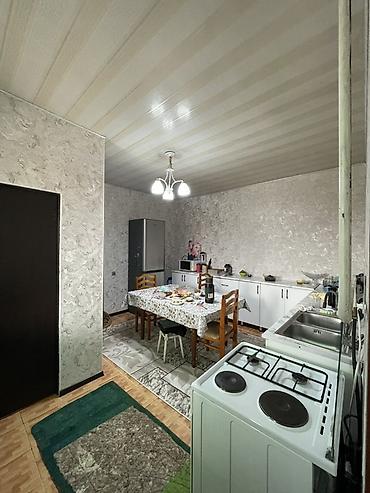 Продажа коттеджей и домов: Продаётся жилой дом с большим двором и садом. Характеристики и — 8