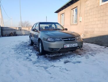 авто нехсия: Daewoo Nexia: 1.5 л, Механика, Бензин