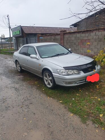 Toyota: Toyota Camry: 2.2 л, Автомат, Бензин, Седан