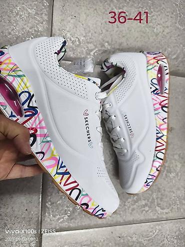 quechua cizme: Skechers zenske patike
Brojevi od 36 do 41 — 1