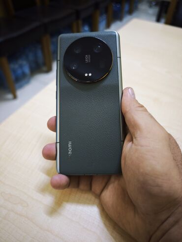 цифровая фотокамера: Xiaomi, 13 Ultra, Б/у, 512 ГБ, цвет - Зеленый, 2 SIM