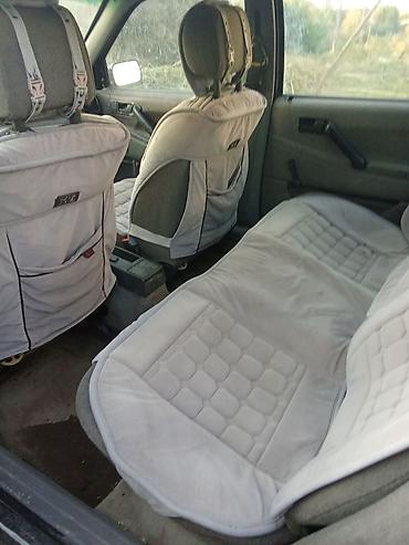 авто полироль: Volkswagen Passat: 1989 г., 1.8 л, Механика, Бензин, Седан — 4