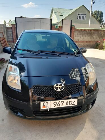 Toyota: Toyota Yaris: 2008 г., 1.3 л, Механика, Бензин, Хэтчбэк