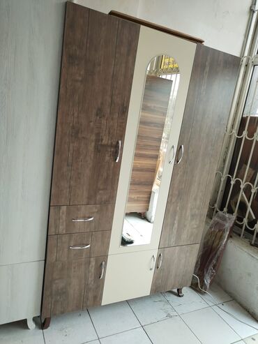 Dolablar: Yeni, Açılan, 3 qapılı Düz dolab, Dolab-asılqan — 16