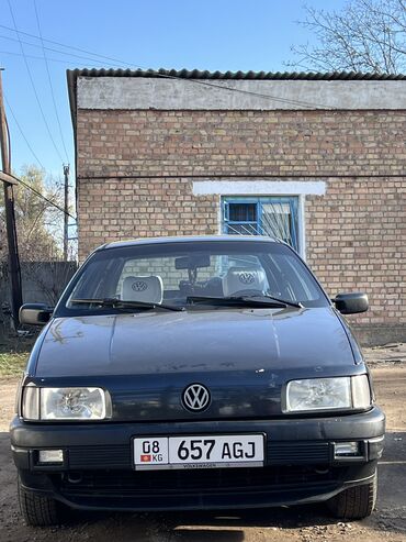 Volkswagen: Volkswagen Passat: 1989 г., 1.8 л, Механика, Газ, Седан