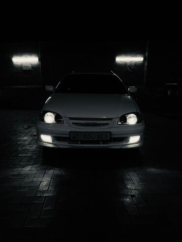 боковые стекла спринтер: Toyota Caldina: 2001 г., 2 л, Автомат, Газ