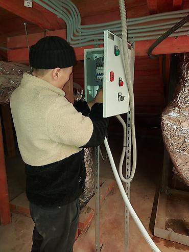 металические: Электрический щит, Металлические, ABB — 7