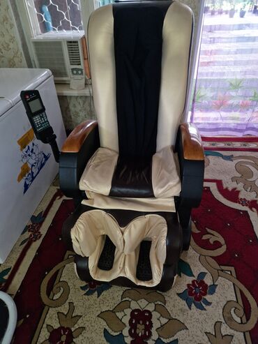 кресла для пк: Массажное кресло 
состояние отличное 
реальному клиенту будет уступка
