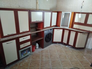 işlenmiş metbex mebeli: Mətbəx mebeli satılır. Qiymət 400 azn. Ölçü 300/200. Əla