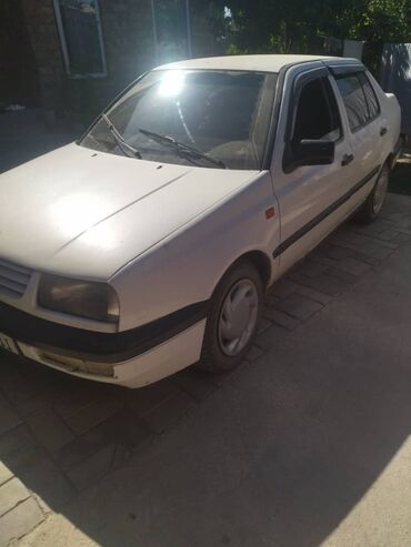 runx alex: Volkswagen Vento: 1993 г., 1.8 л, Механика, Бензин