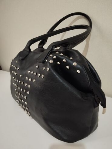 Çantalar: Sumka əsil dəridən 2, 3 dəfə işlənib təzədən secilmir — 4