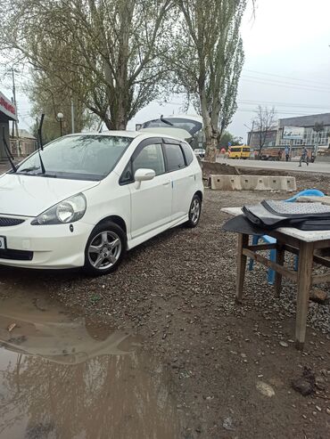 honda fit белый: Honda Fit: 2003 г., 1.5 л, Автомат, Бензин, Седан