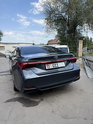 rota grid: Toyota Avalon: 2019 г., 2.5 л, Вариатор, Гибрид, Седан — 2